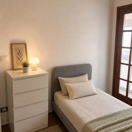 Bright Overlooking The Unesco Hills *